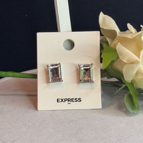 EXPRESS Silver Tone Emerald Cut Stud Earrings .5 inch - Picture 6 of 6